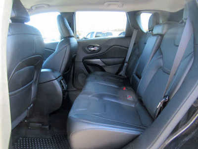 2021 Jeep Cherokee, $22400. Photo 5