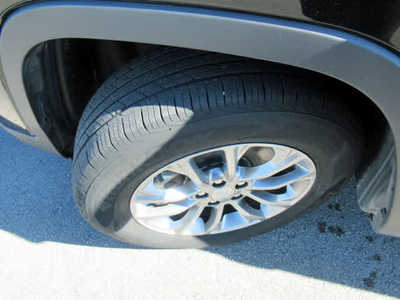 2021 Jeep Cherokee, $22400. Photo 7