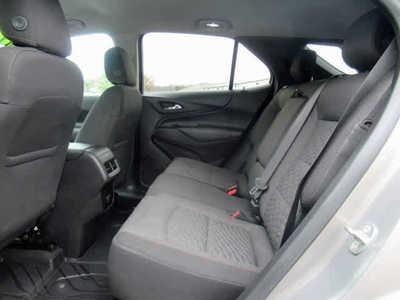 2018 Chevrolet Equinox, $15500. Photo 5