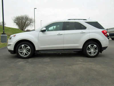 2016 Chevrolet Equinox, $10900. Photo 2