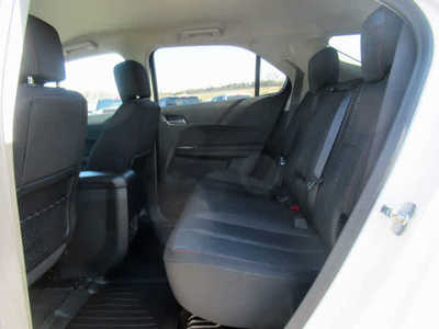 2017 Chevrolet Equinox, $14000. Photo 5