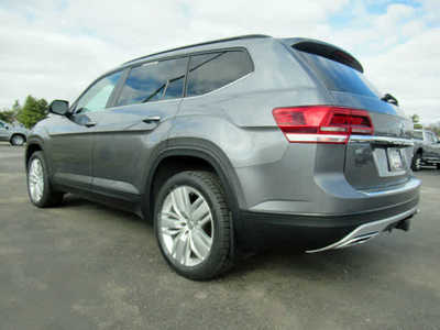2020 Volkswagen Atlas, $19900. Photo 3