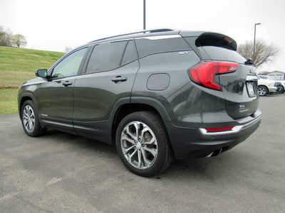 2020 GMC Terrain, $21900. Photo 3