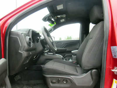 2023 Chevrolet Colorado Crew Cab, $39400. Photo 4