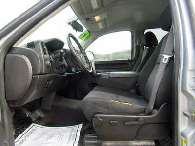 2012 Chevrolet 1500 Crew Cab, $13500. Photo 4