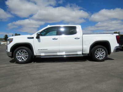 2020 GMC 1500 Crew Cab, $36900. Photo 2