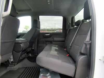 2025 Chevrolet 2500 Crew Cab, $. Photo 5