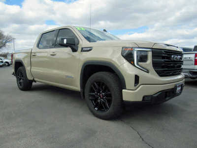 2022 GMC 1500 Crew Cab, $36900. Photo 12