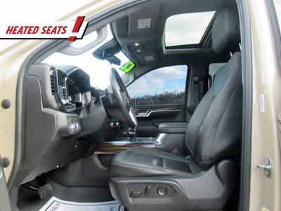 2022 GMC 1500 Crew Cab, $36900. Photo 4