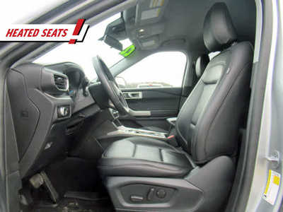 2022 Ford Explorer, $31900. Photo 4