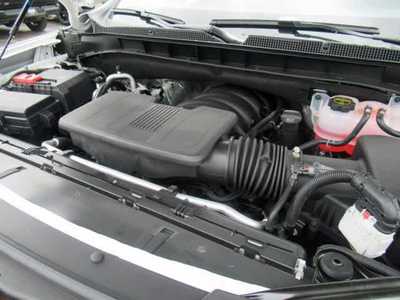 2025 Chevrolet Suburban, $. Photo 8