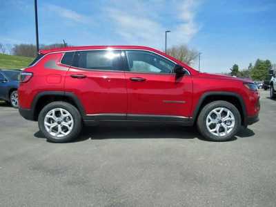 2025 Jeep Compass, $. Photo 12