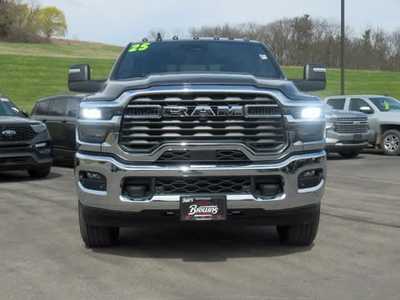 2025 RAM 2500 Crew Cab, $. Photo 10