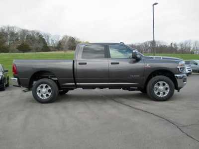 2025 RAM 2500 Crew Cab, $. Photo 12