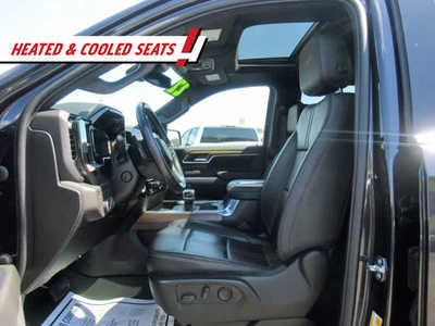 2022 Chevrolet 1500 Crew Cab, $50900. Photo 4