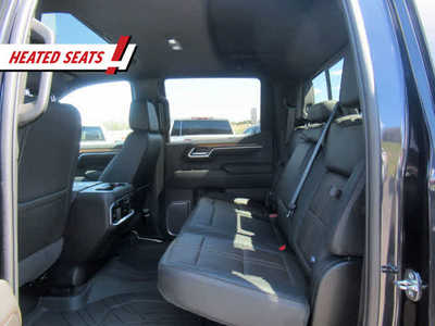 2022 Chevrolet 1500 Crew Cab, $50900. Photo 5