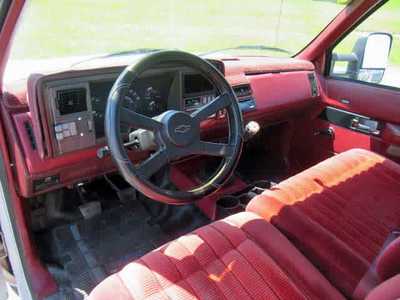 1990 Chevrolet 2500 Reg Cab, $8500. Photo 5