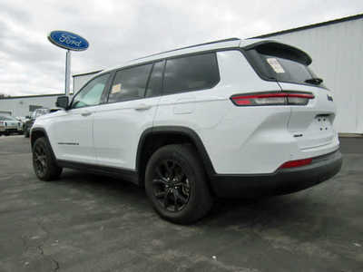 2024 Jeep Grand Cherokee L, $39300. Photo 2