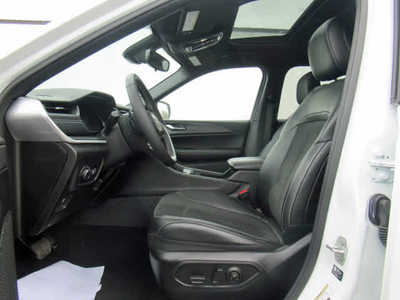 2024 Jeep Grand Cherokee L, $39300. Photo 3