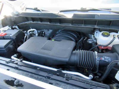 2021 Chevrolet 1500 Crew Cab, $47900. Photo 8