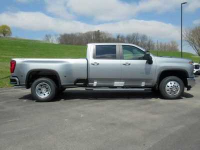 2025 Chevrolet 3500 Crew Cab, $. Photo 12