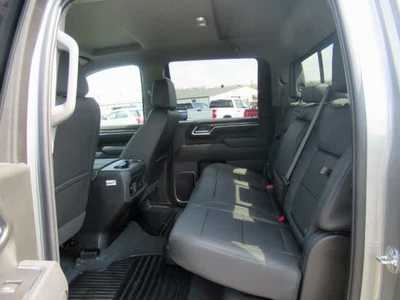 2025 Chevrolet 3500 Crew Cab, $. Photo 5