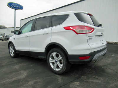 2014 Ford Escape, $9500. Photo 2