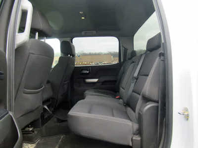 2018 Chevrolet 1500 Crew Cab, $26900. Photo 4