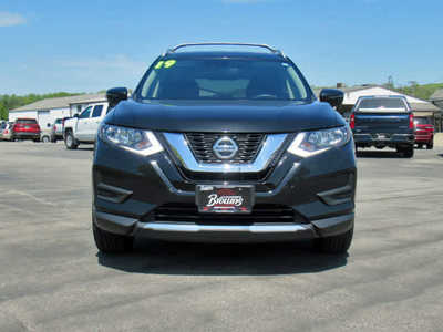 2019 Nissan Rogue, $17900. Photo 11