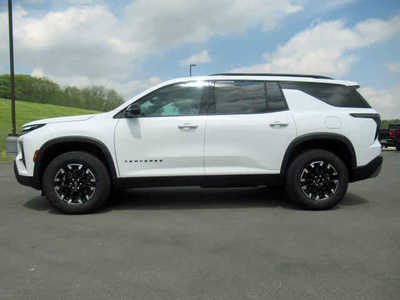 2024 Chevrolet Traverse, $50500. Photo 2