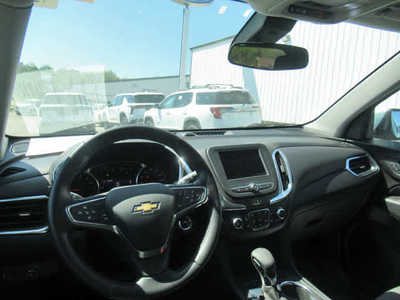 2022 Chevrolet Equinox, $24900. Photo 5