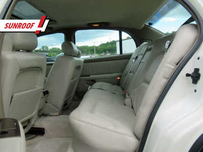2004 Buick Park Avenue, $8500. Photo 5