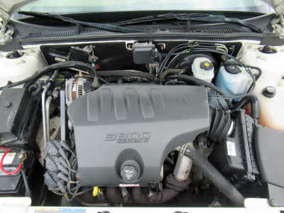 2004 Buick Park Avenue, $8500. Photo 8