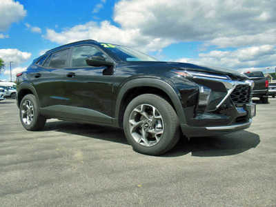 2025 Chevrolet Trax, $23900. Photo 12