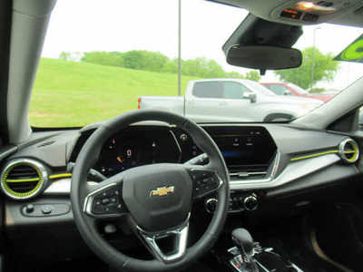 2025 Chevrolet Trax, $23900. Photo 4