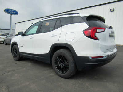 2023 GMC Terrain, $31900. Photo 2