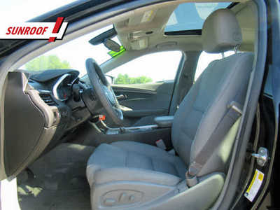 2016 Chevrolet Impala, $10500. Photo 4