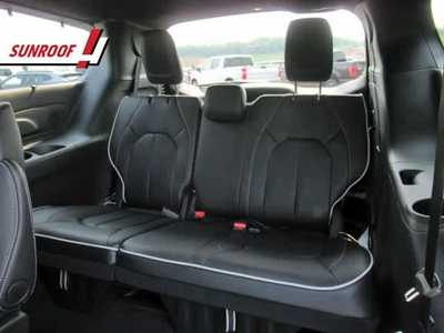 2025 Chrysler Pacifica, $. Photo 6