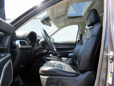2020 Kia Telluride, $24900. Photo 3