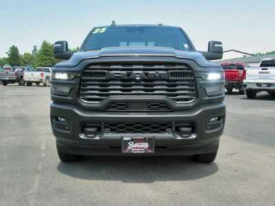 2025 RAM 2500 Crew Cab, $. Photo 9