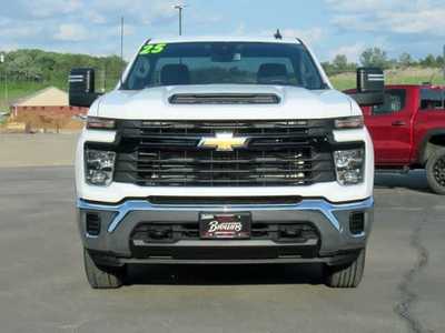 2025 Chevrolet 2500 Reg Cab, $. Photo 9