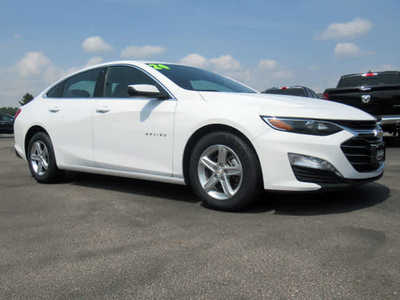 2024 Chevrolet Malibu, $21500. Photo 12