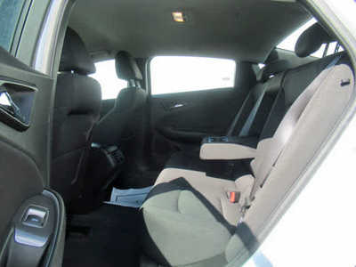 2024 Chevrolet Malibu, $21500. Photo 4