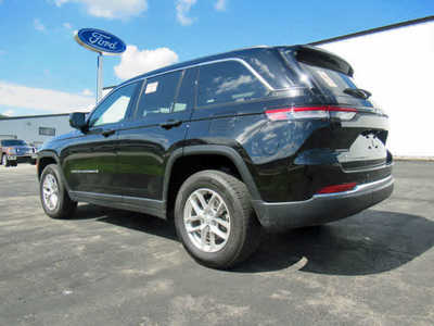 2024 Jeep Grand Cherokee, $35900. Photo 2