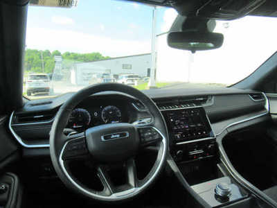 2024 Jeep Grand Cherokee, $35900. Photo 5