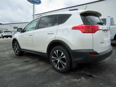2015 Toyota RAV4, $15500. Photo 2