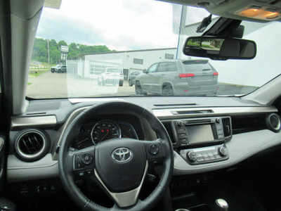 2015 Toyota RAV4, $15500. Photo 5