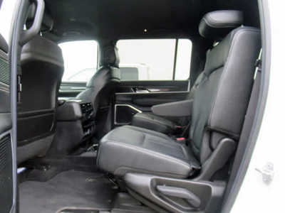 2022 Jeep Wagoneer, $44900. Photo 4