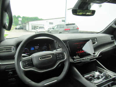 2022 Jeep Wagoneer, $44900. Photo 6