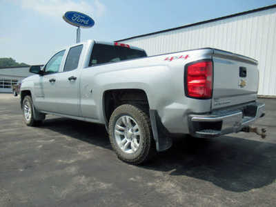2014 Chevrolet 1500 Ext Cab, $13900. Photo 2